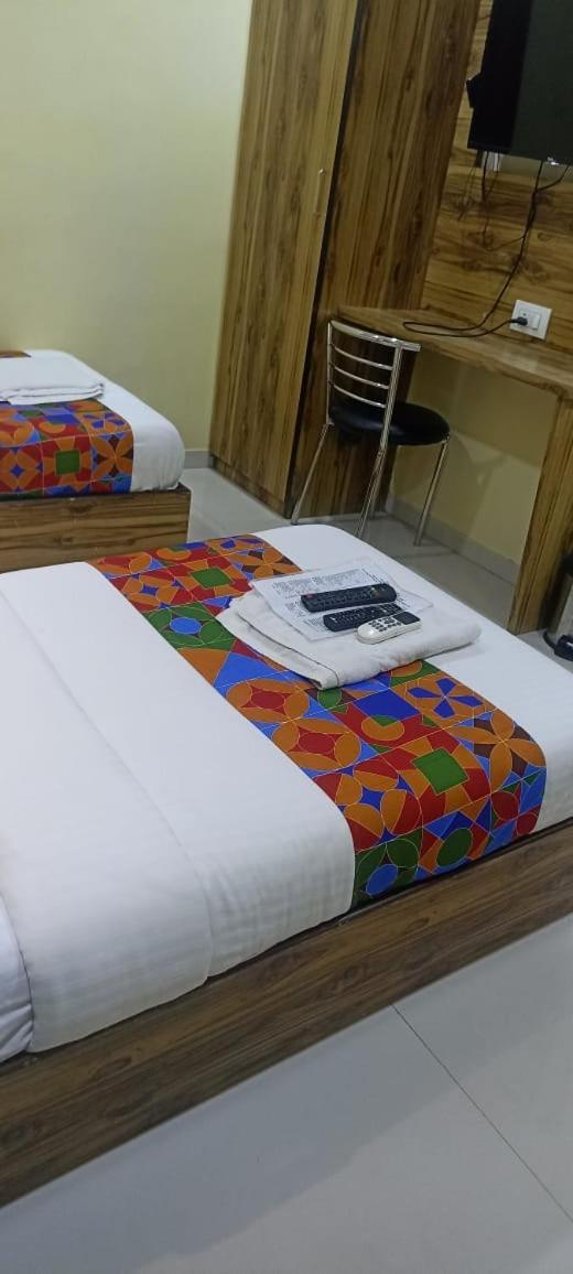 Orange International-Santacruz — Photos 2